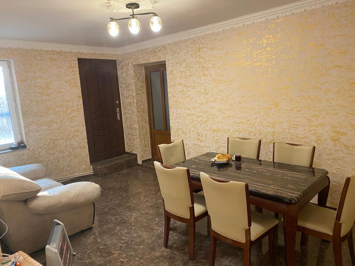 Ghukasavan Friend'S House Rooms Near Airport מראה חיצוני תמונה