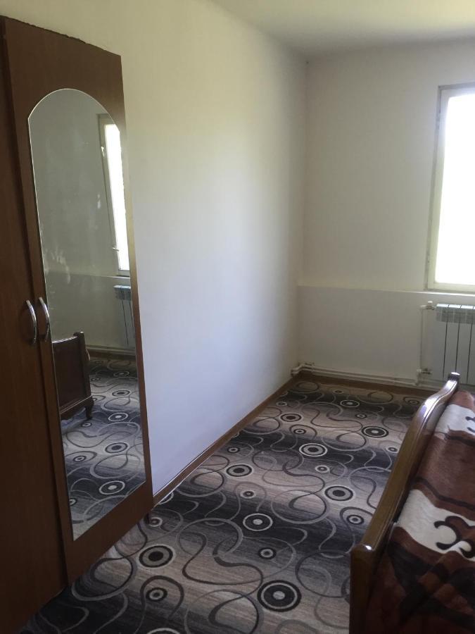 Ghukasavan Friend'S House Rooms Near Airport מראה חיצוני תמונה