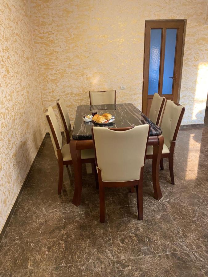 Ghukasavan Friend'S House Rooms Near Airport מראה חיצוני תמונה
