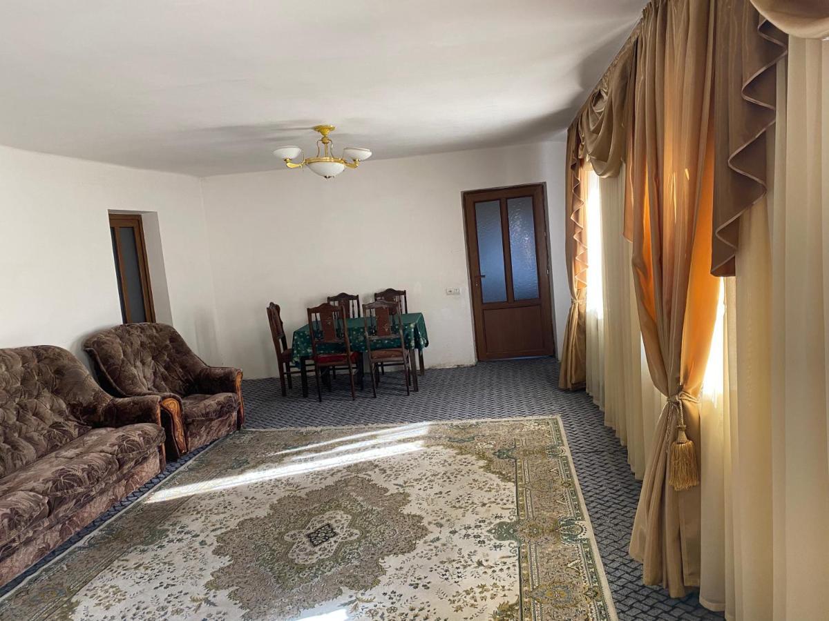 Ghukasavan Friend'S House Rooms Near Airport מראה חיצוני תמונה