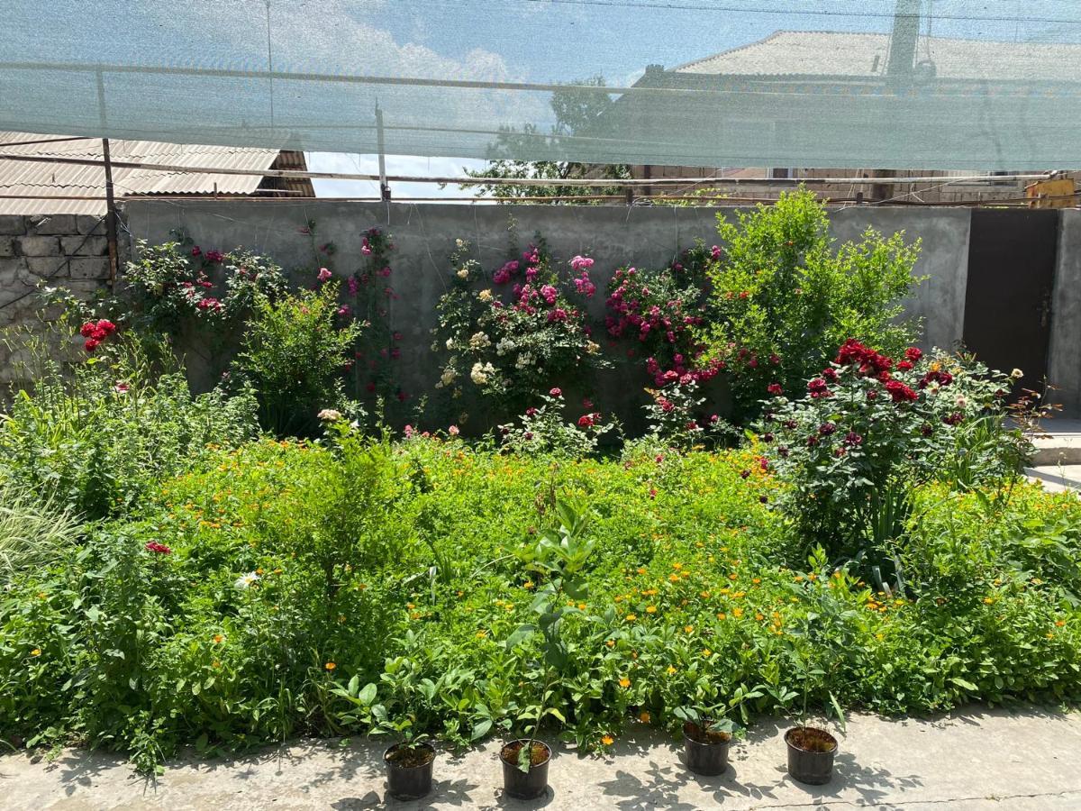Ghukasavan Friend'S House Rooms Near Airport מראה חיצוני תמונה